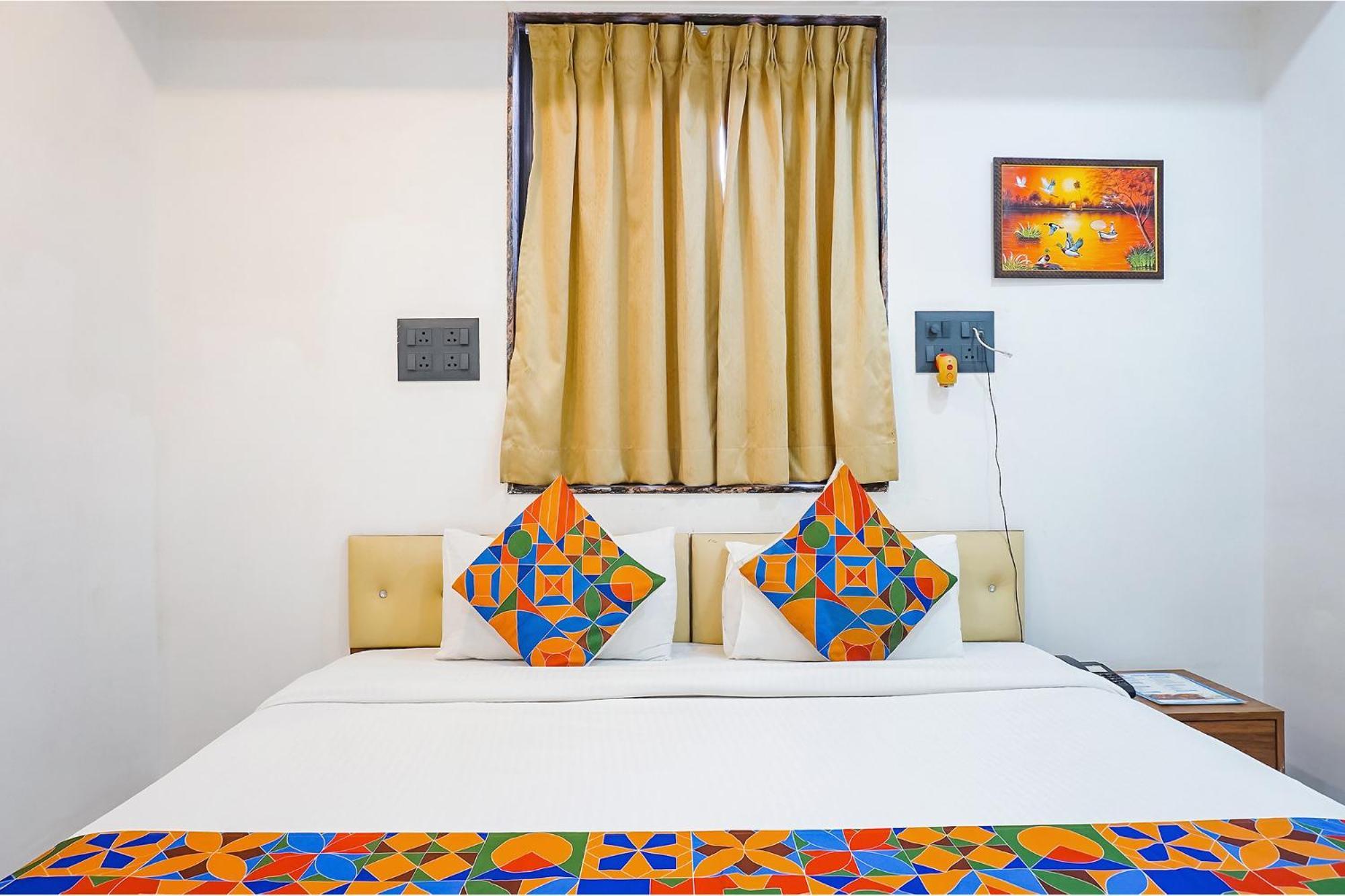 Fabhotel Atithi Regency Púna Kültér fotó